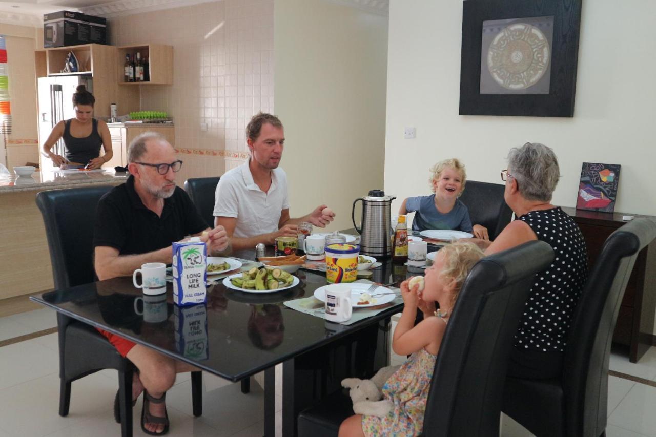 Pearl At Oyster Bay Bed and Breakfast Νταρ ες Σαλάμ Εξωτερικό φωτογραφία