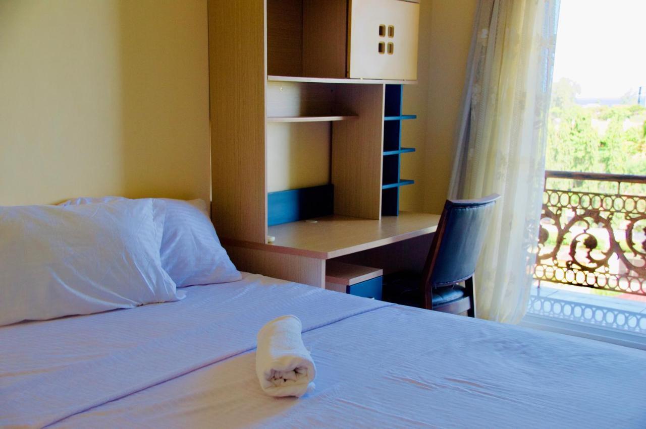 Pearl At Oyster Bay Bed and Breakfast Νταρ ες Σαλάμ Εξωτερικό φωτογραφία